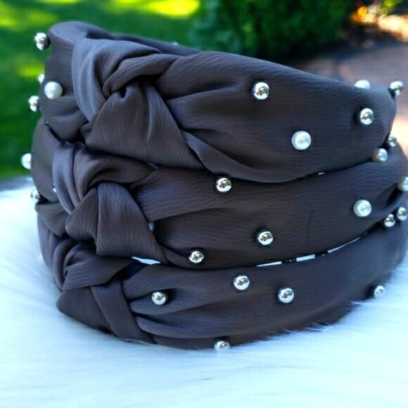 Beaded Pearl Knot Headband in Olive Green - Picture 2 of 4